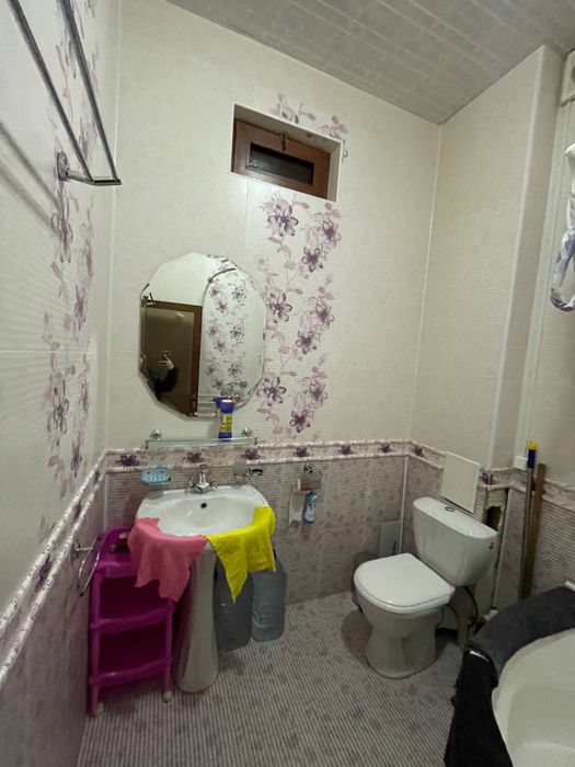 Срочно сдаётся 2Х Наваи центре базар