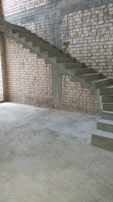 Еврокоробка 2 сотих  Райсентрда  Нурхаёт туйхонадан 2 км 85.000