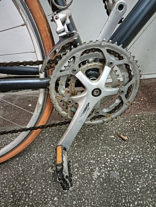 Vând bicicleta de oraș