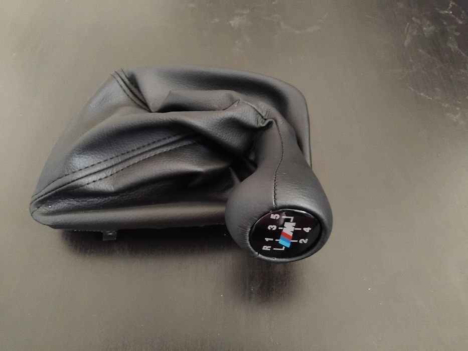 Nuca + manșon BMW E 46 5 viteze sau 6 viteze