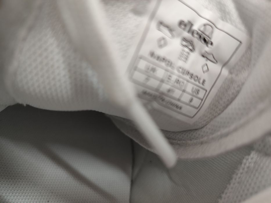 Маратонки ,чисто нови ,естествена кожа.