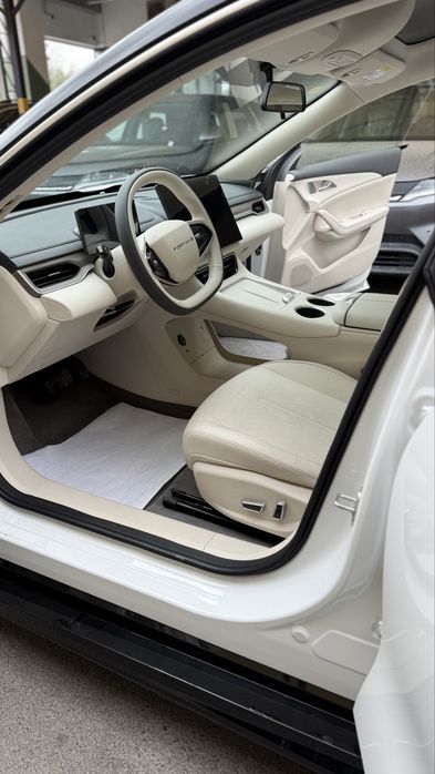 Dongfeng S7 FORTHING гибрид 235км 3 года гарантии, базовая версия