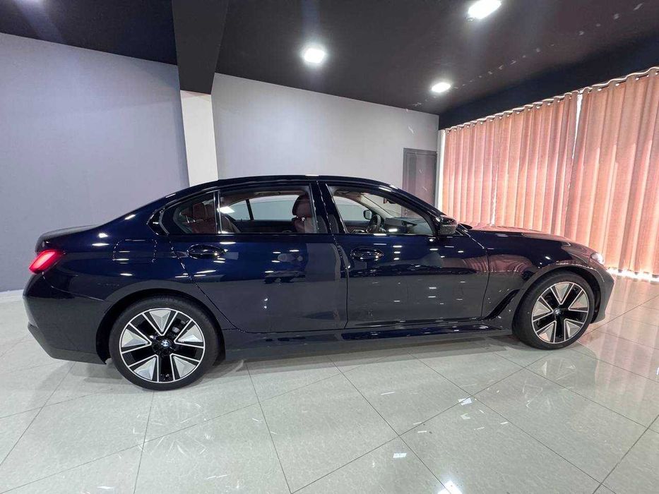 BMW i3 40l eDrive Night Sport