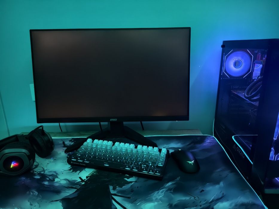 Kompyuter pc sotiladi