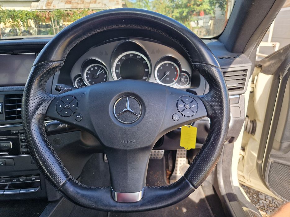 Piese auto caroserie motor mecanica Mercedes E class coupe w207 alb650