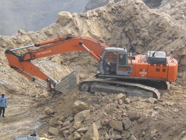 Земляные работы ( котлован, траншея, уплотнение основания ...