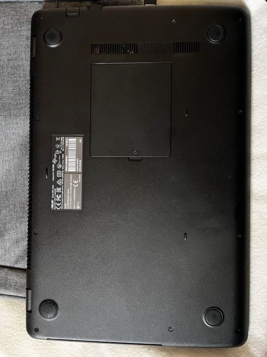 Laptop ASUS Vivobook 15 - i7 gen 8, 16GB RAM, SSD+HDD, MX130