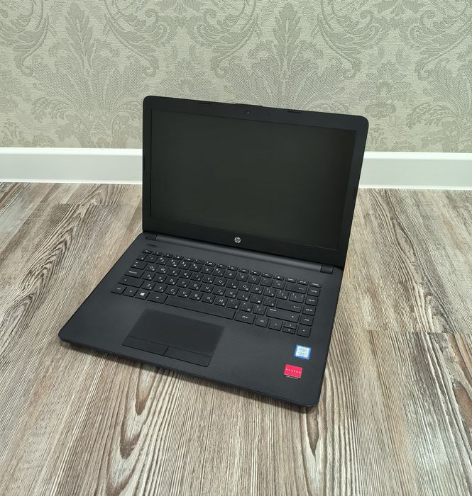 Новый игровой ноутбук HP/Core i7-7500/SSD/Две видеокарты/Radeon