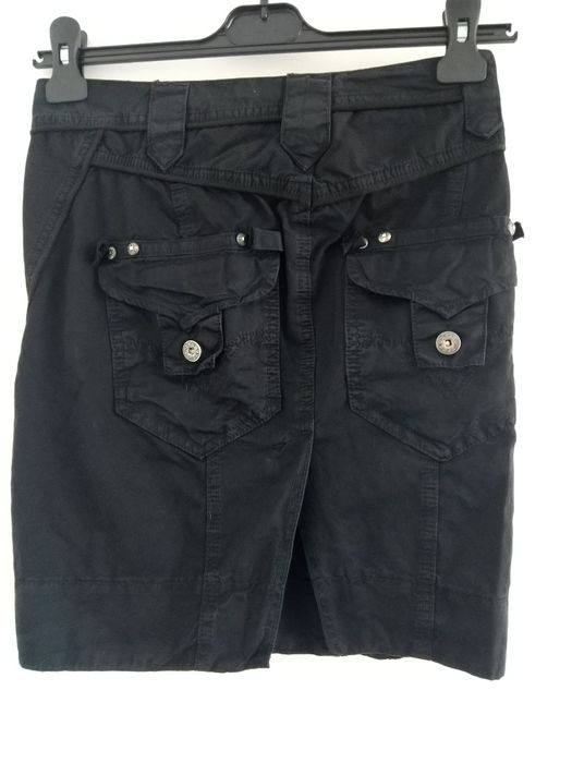 Стилна черна пола