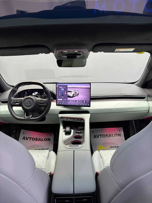 Продается Zeekr 001 you