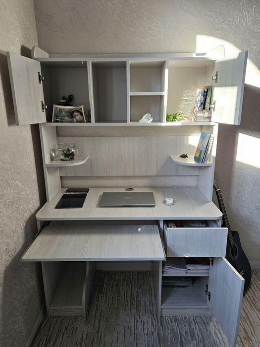 Стол компьютерный