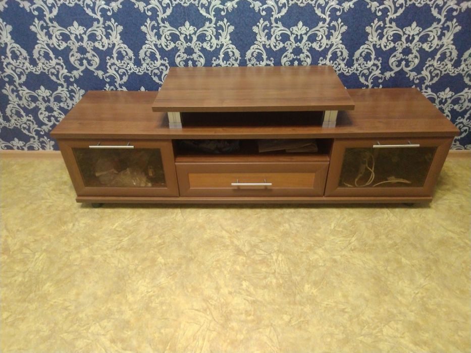Тумба под телевизор