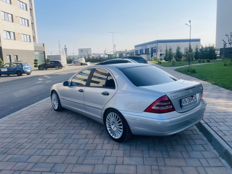 Vand Mercesdes c 200
