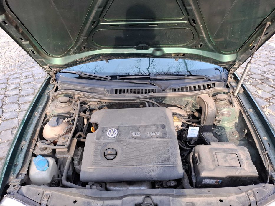 Vand VW Golf 4 1,6 benzina