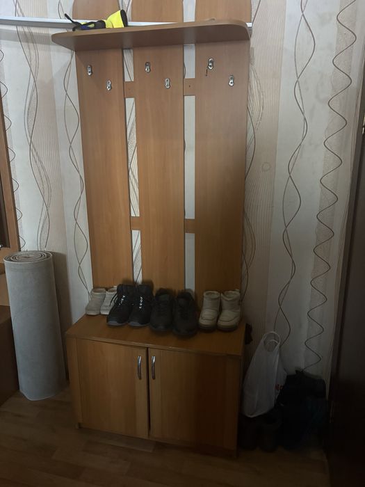 Шкаф, тумба для прихожей…