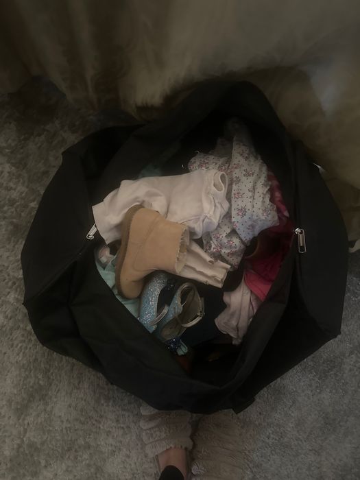 Haine second copii și damă 3 buc ( cutii mari  )500roni bucata