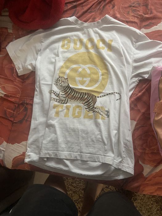 Vand tricou Gucci