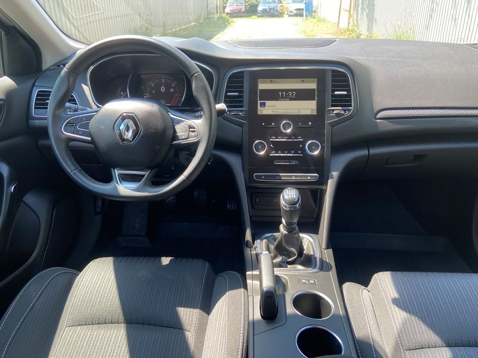 Renault Megane 4 / euro 6 / navigație  / senzori parcarea  / km 76.474 /