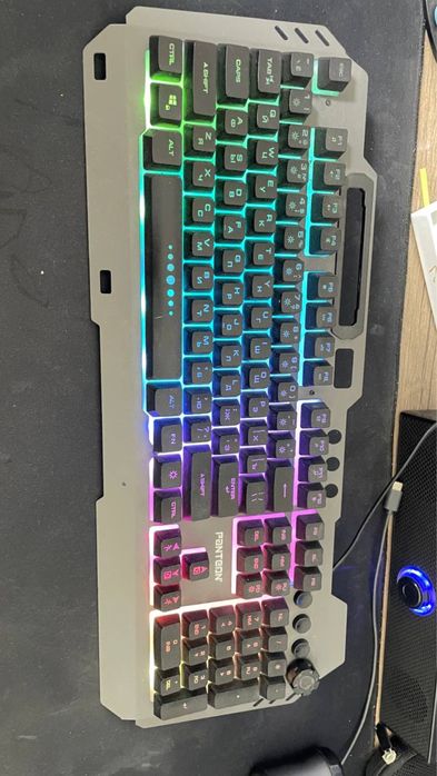 Продается игровой пк с тремя мониторами