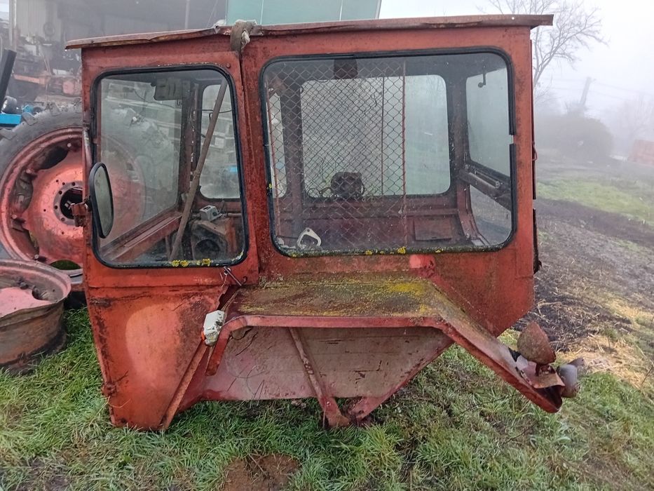 Cabina universal 650