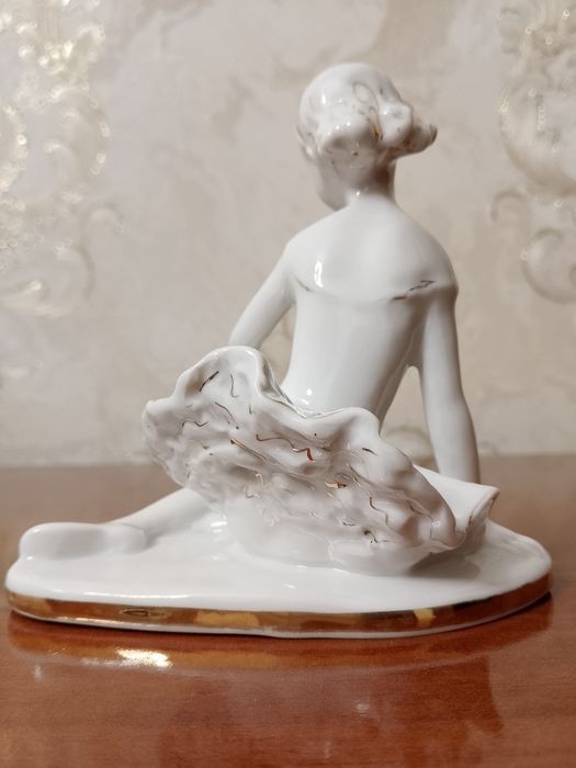 Статуэтки балерин Дашенька и Машенька. ЛФЗ.  См. все фото