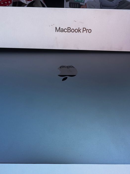 MacBook Pro Nou Versiunea 11.7 Model A2141 configurat la cerere