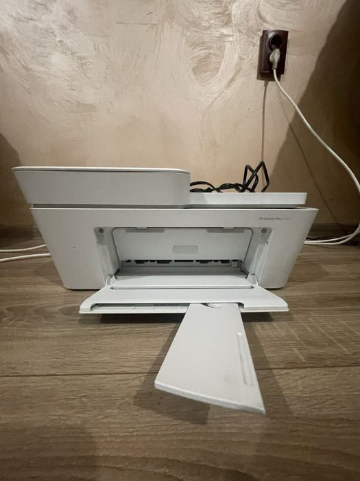 Imprimantă HP DeskJet Plus 4122 All-in-One