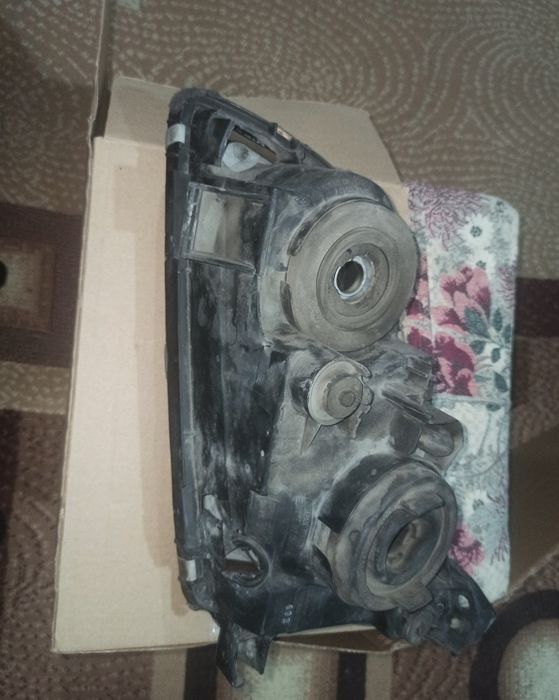 Продам фары на ипсум