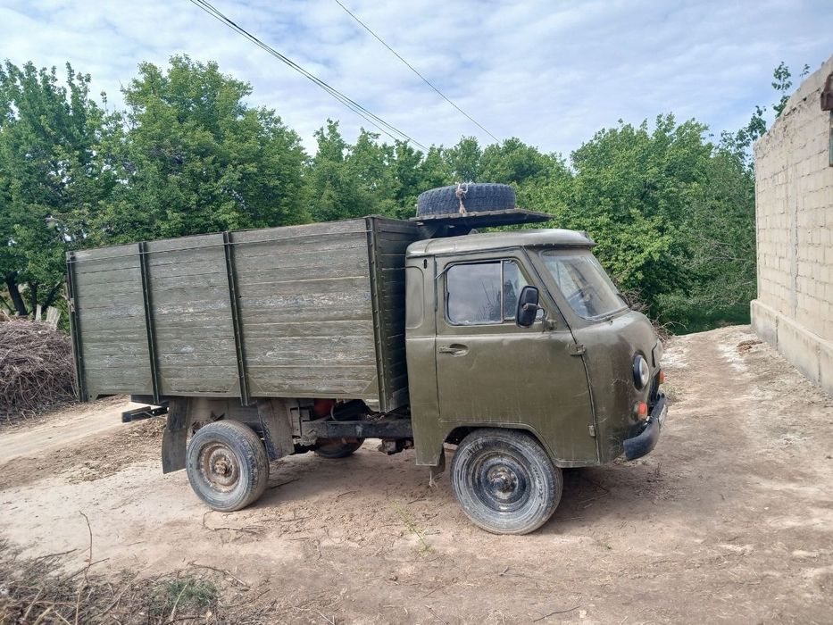 Uaz 3303 sotiladi