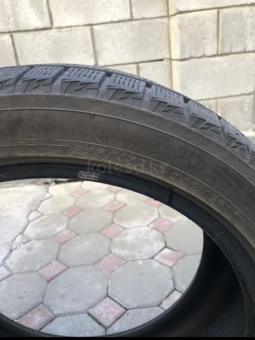 Продам комплект шин!