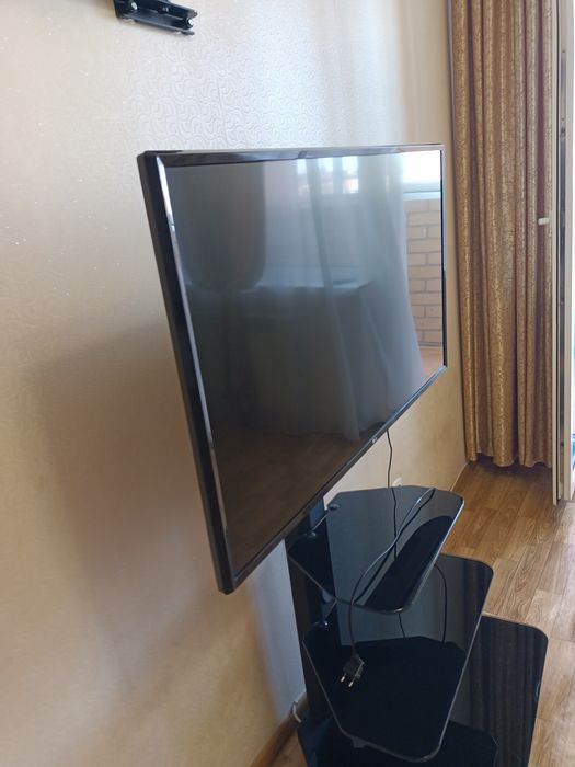 Телевизор LG смарт ТВ