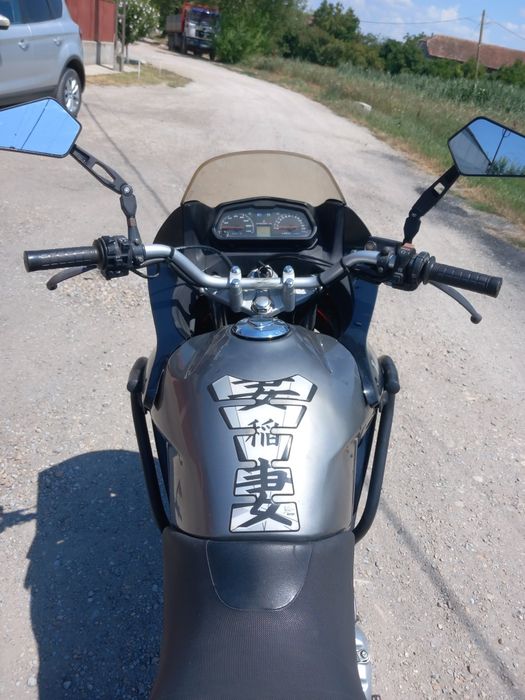 Honda Varadero XL125