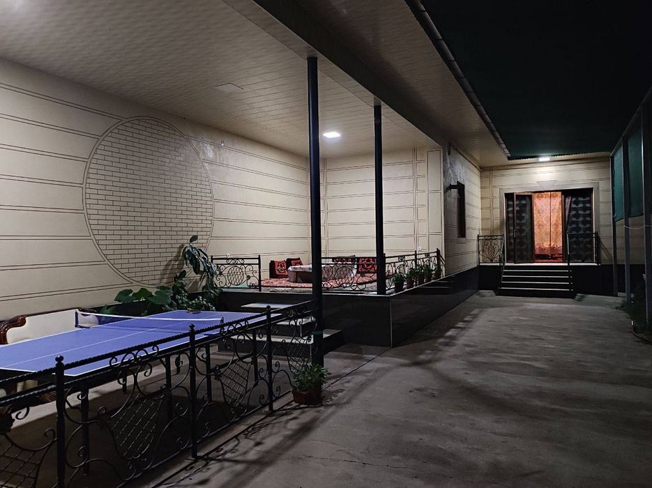 Продаётся дом(дача) в чарваке на 400кв.м