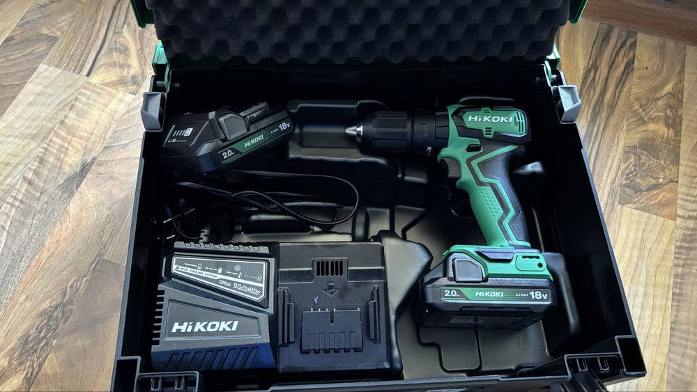 Masina de gaurit si insurubat cu percutie Hikoki