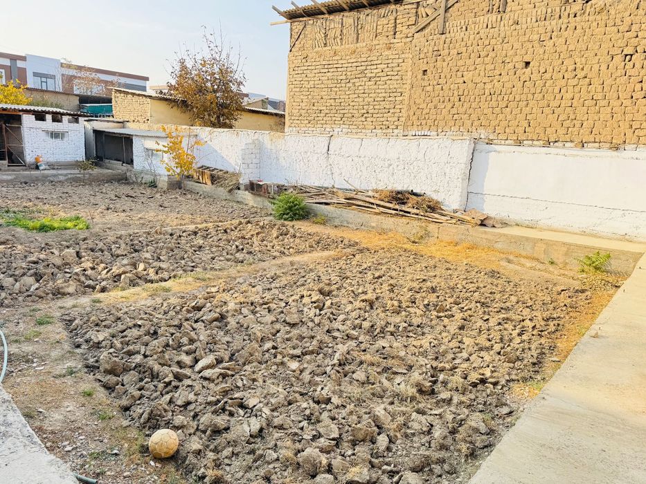 Ховли сотилади. Продаётся коттедж Кармана Бахор массиви