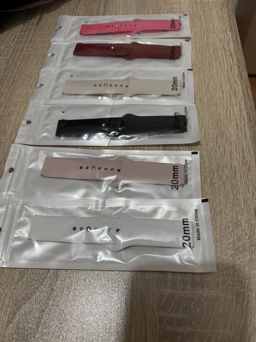 Комплект от 6 броя силиконови каишки 20 мм за часовници