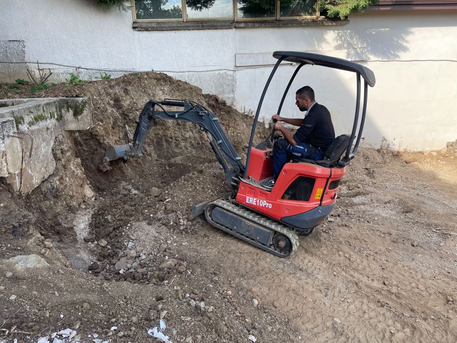 Изкопи с Мини Багер , Бобкат Самосвал