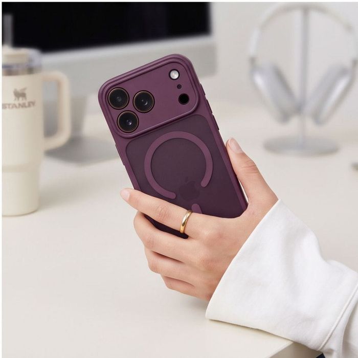 Матов Магнитен Калъф с MagSafe Tech-Protect BasicMag за iPhone 18 Pro / 17 Pro – Dark Cherry / Burgundy