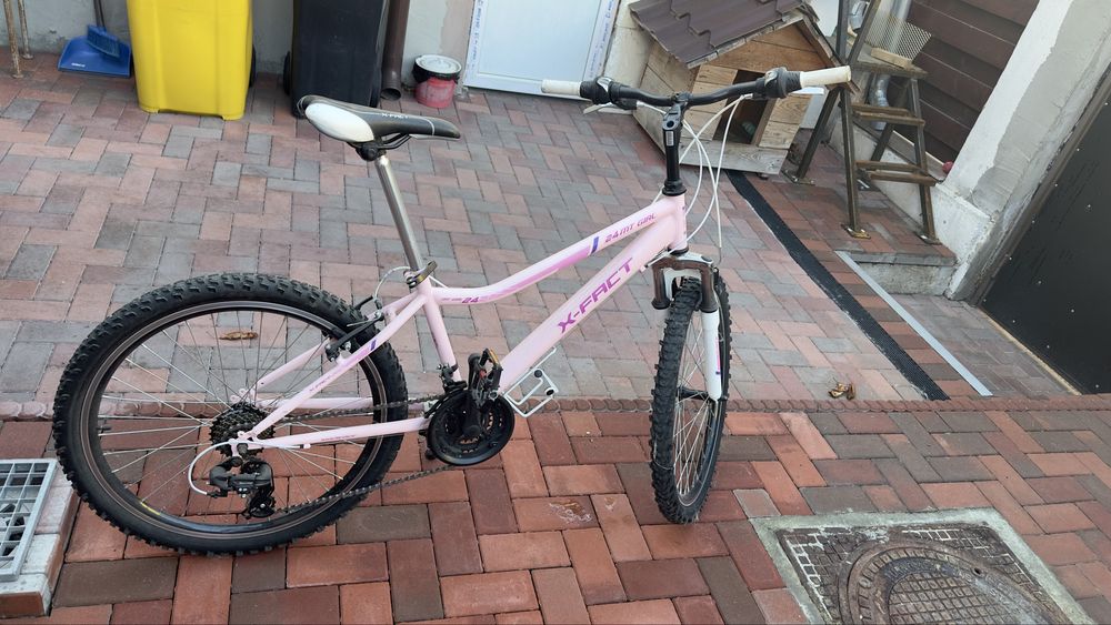 Bicicleta fete 24’’