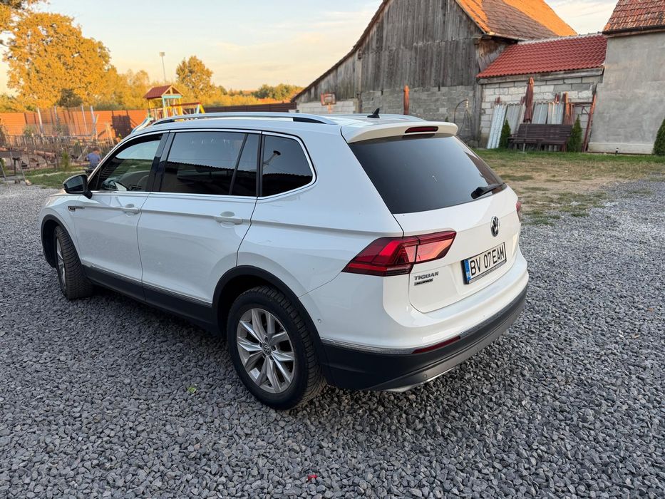 Volkswagen Tiguan 4Motion, 2017 – 7 locuri