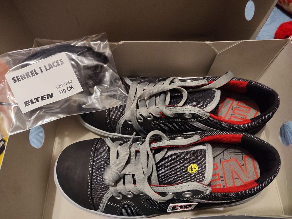 Vând pantofi de protecție marca Elten , mărimea 39