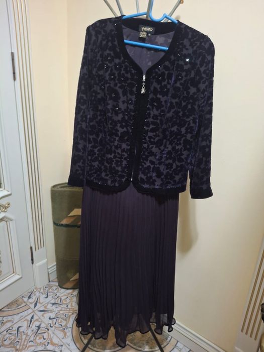 Продается платья