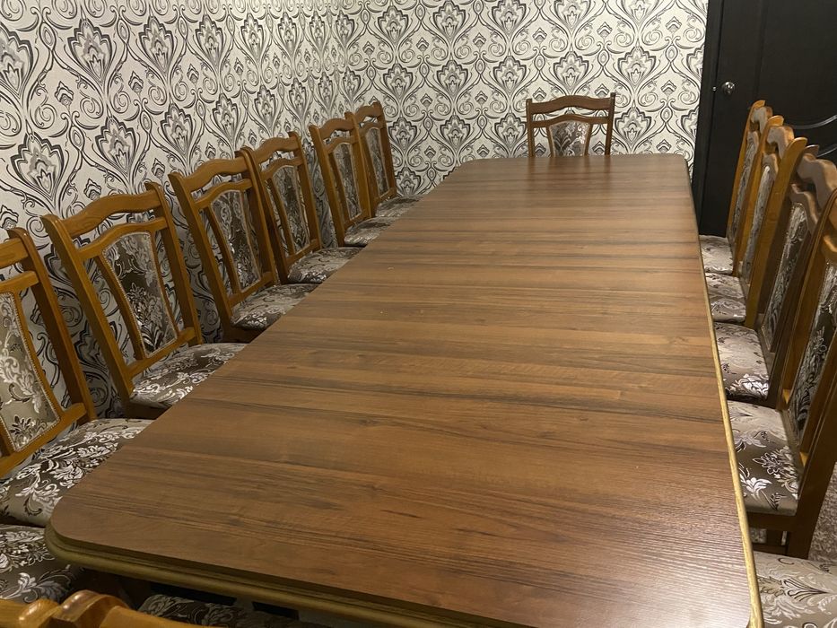 Продается стул для гостиной зала