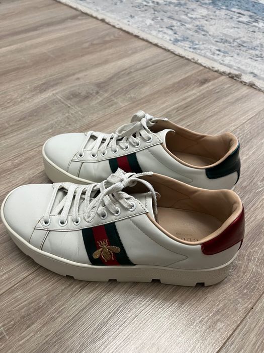 Продаю кеды  Gucci