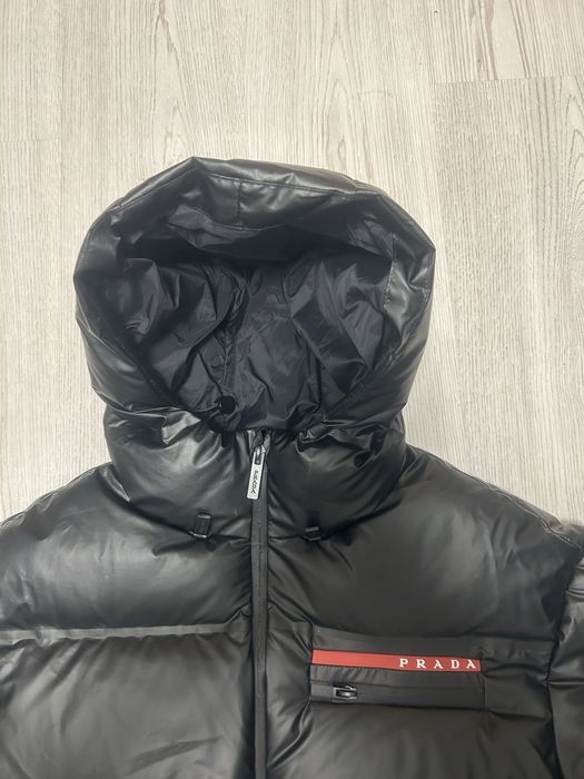 Geaca Prada de iarna