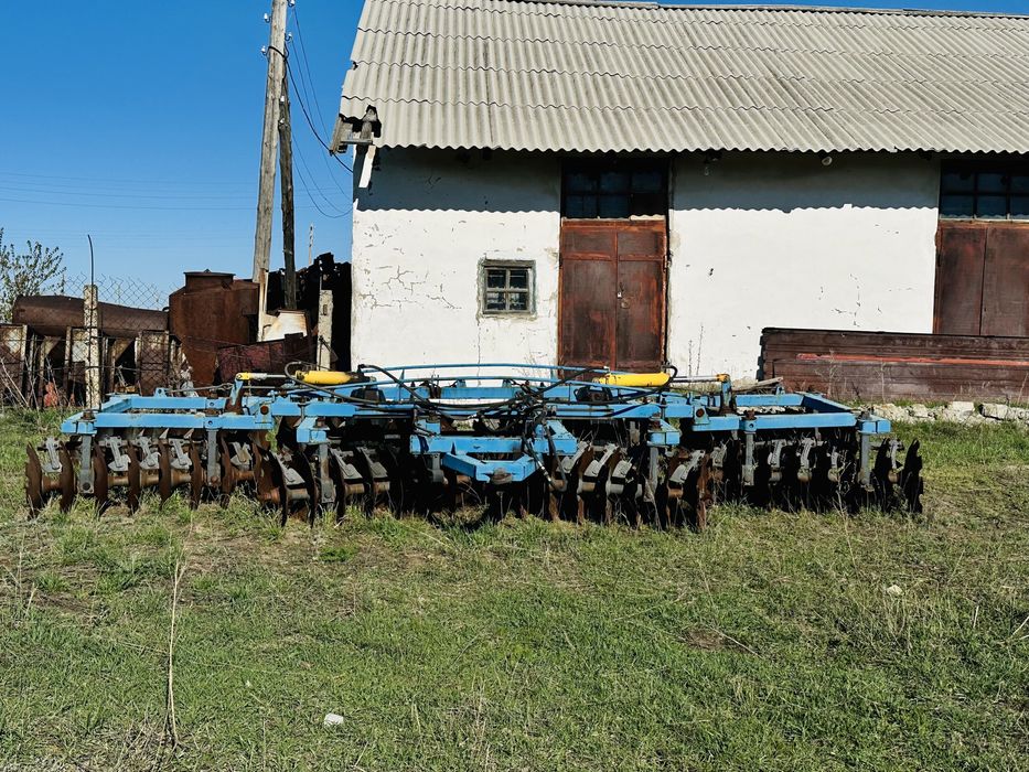 Продам БДТ-7,(4702)