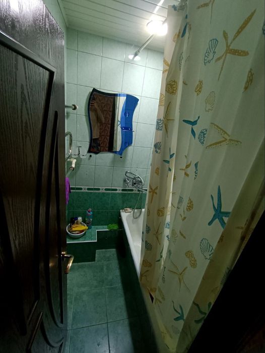 Тинчлик метро Версал Туйхона 2/5/5 60м²Арендага берилади
