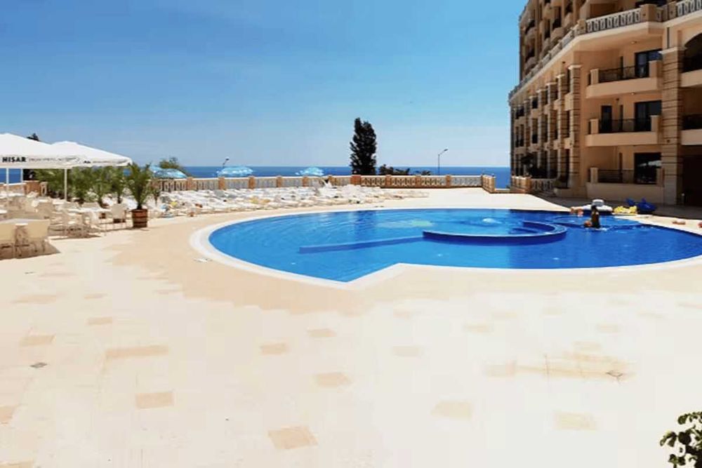 Cabacum Beach Resindence 106€