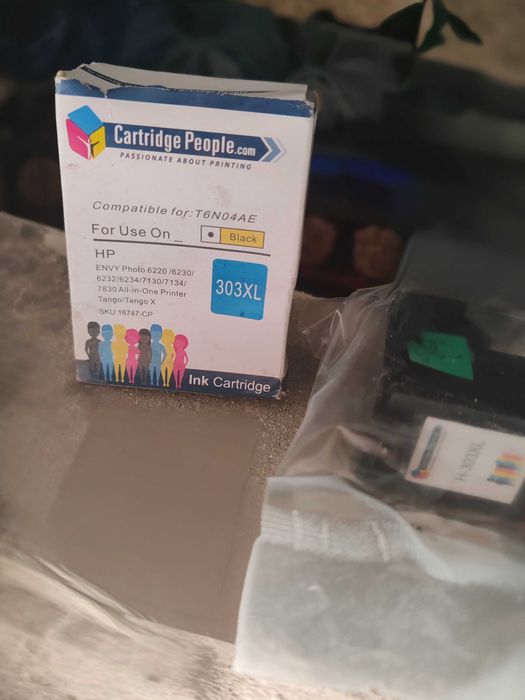 Lot 400 buc Cartuș HP 303XL Negru – Noi, Sigilate fabricate 2019