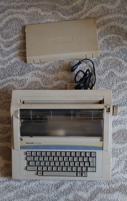 Masina de scris electronica SHARP PA-3000X